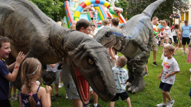 Makowski Rynek - Wielki powrót żywych dinozaurów.