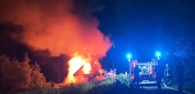 Pożar budynku w Jordanowie. W nocy na Hajdówce trwała akcja wielu zastępów straży pożarnej