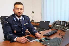 Szef policji w powiecie suskim odpowiada na nasze pytania: uzależnienia, Internet i bezpieczeństwo młodych.