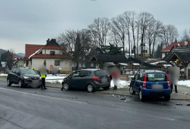 Szczegóły zdarzenia drogowego w Zawoi. 