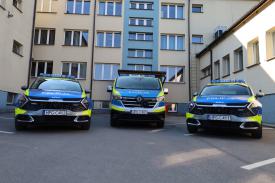 Nowe radiowozy dla policji w powiecie suskim. Wspólna inwestycja w bezpieczeństwo mieszkańców.