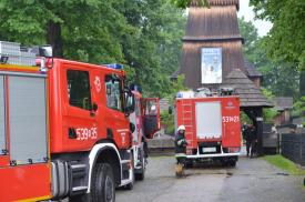 Lachowice: Piorun uderzył w drewniany kościół