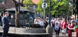 Maków Podhalański - Uroczysty przemarsz i złożenie kwiatów w miejscach pamięci (video). 