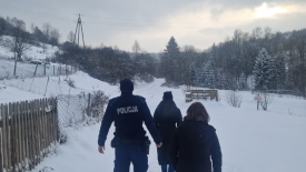 Gmina Jordanów - Policja i GOPS kontrolują miejsca osób samotnie mieszkających.