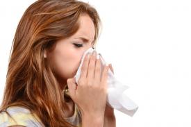 Alergia kontaktowa – jak się objawia i jak ją leczyć?