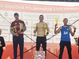 Józef Koźmiński mistrzem Polski nauczycieli w półmaratonie! Historyczny sukces reprezentanta SKL Sucha Beskidzka!