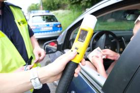 Pięciu nietrzeźwych kierowców zatrzymanych o poranku. Policjanci z sąsiedniego powiatu mieli pełne ręce roboty.