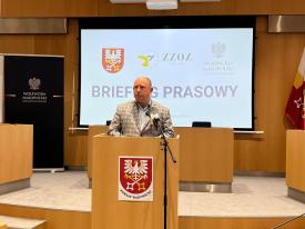 Oddział ginekologiczno-położniczy w Wadowicach pozostaje otwarty. Wojewoda odracza decyzję!