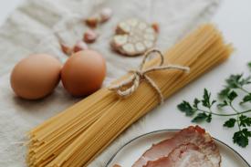 Delikatesy włoskie - jak odkryć smaki Italii w swoim mieście?
