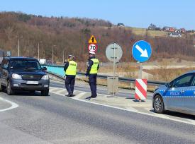 Posypały się mandaty za łamanie prawa w zakresie przeciwdziałania rozprzestrzenianiu się koronawirusa