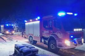 Pożar przyłącza energetycznego w Budzowie – szybka interwencja służb!