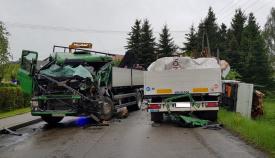 Wypadek w Łętowni. Dwie osoby ranne