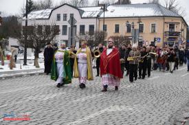 Orszak Trzech Króli w Suchej Beskidzkiej.
