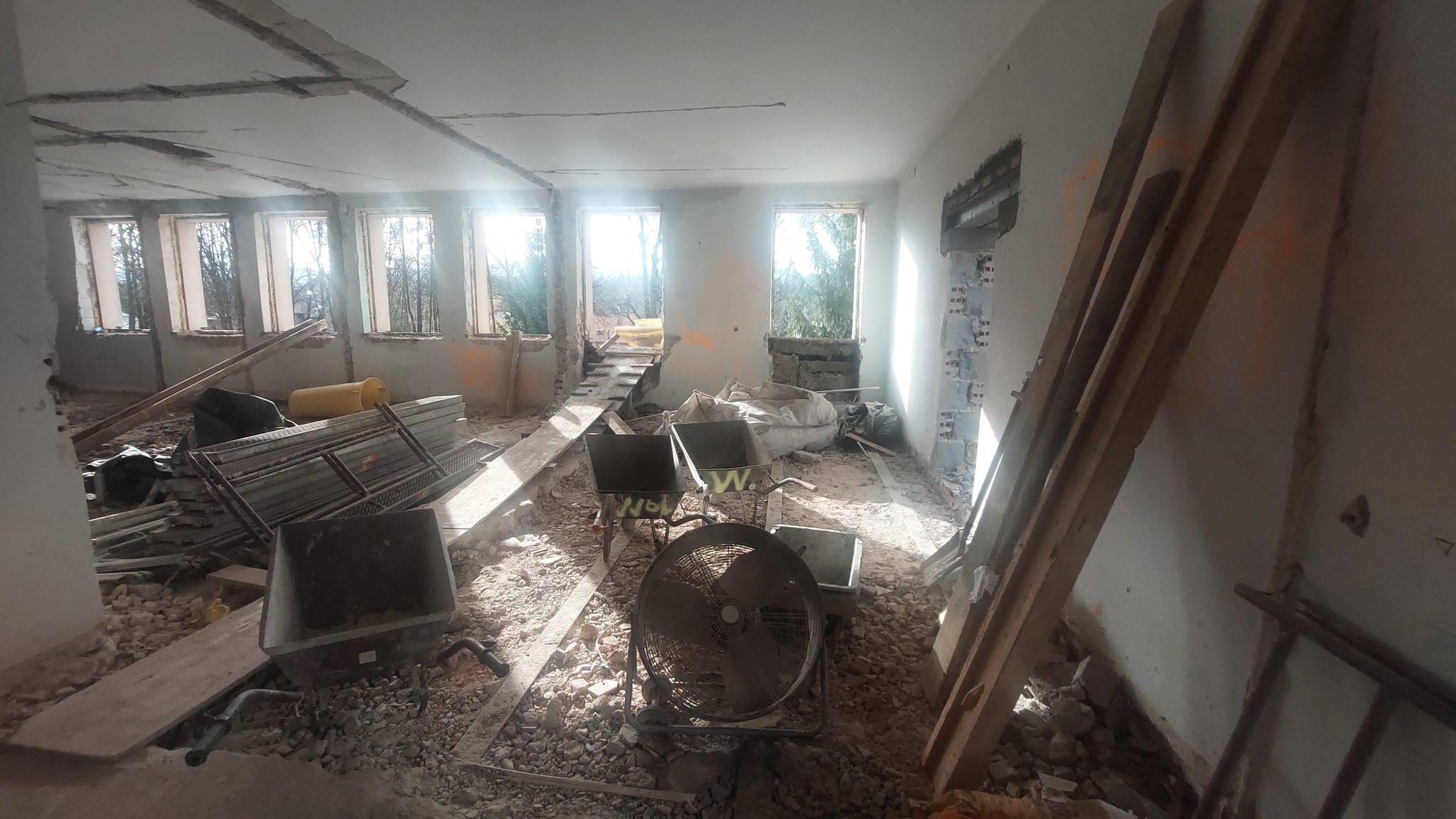 584495859_1262315532580433_7822649359597338406_n