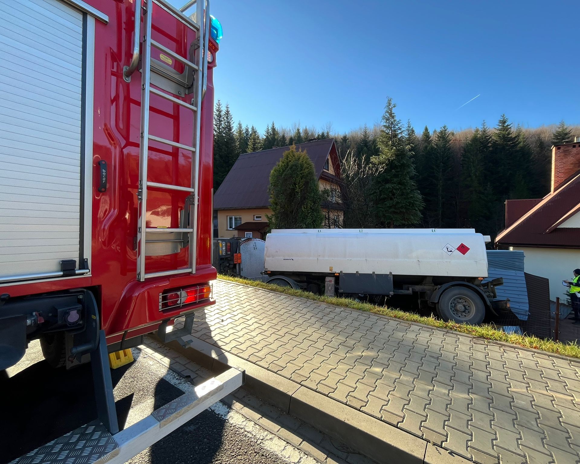 Zdjecie_WhatsApp_2025_11_07_o_09.56.10_58b99689