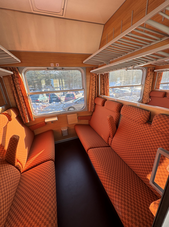 Screenshot_2026_03_09_at_08_48_32_ZAPRASZAMY_W_PODROZ_W_CZASIE_PKP_INTERCITY_URUCHAMIA_POCIAG_NIESPIESZNY_PKP_Intercity